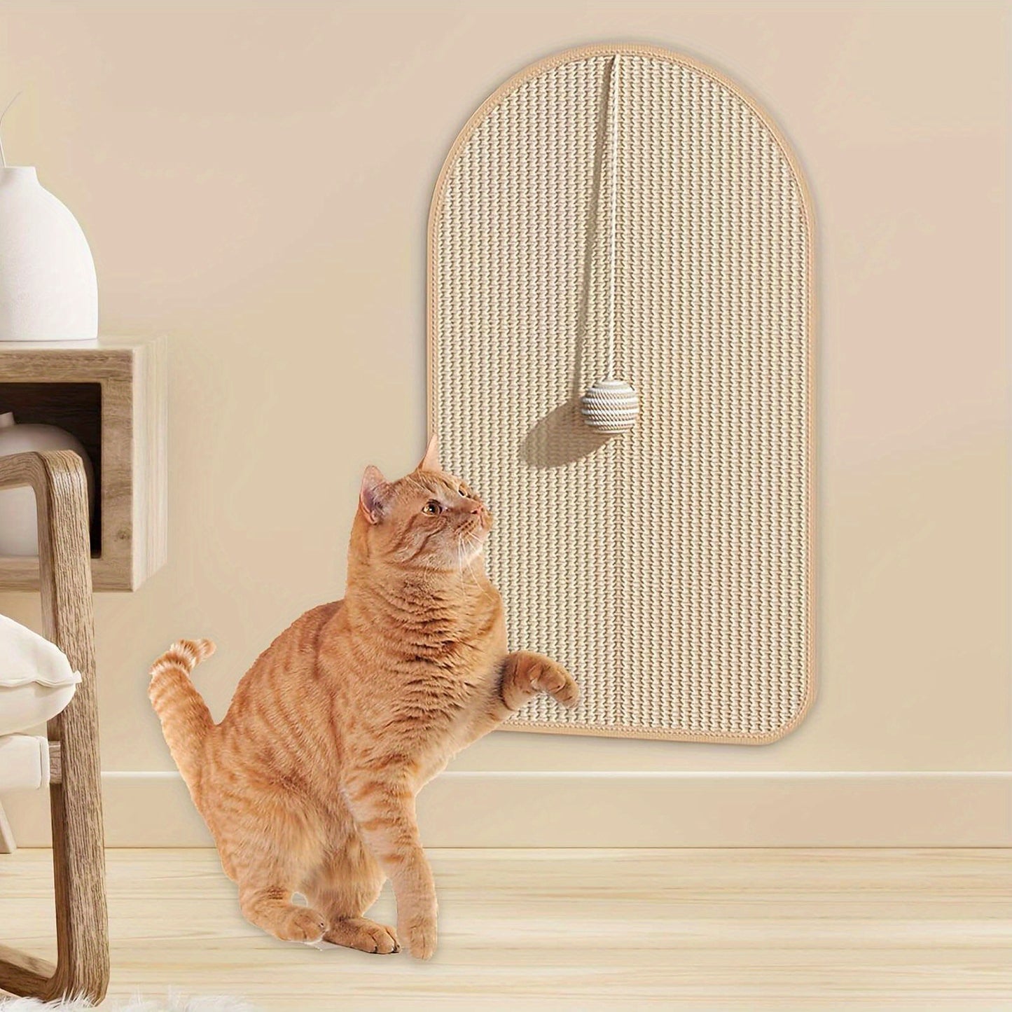griffoir pour chat mural chat jouant